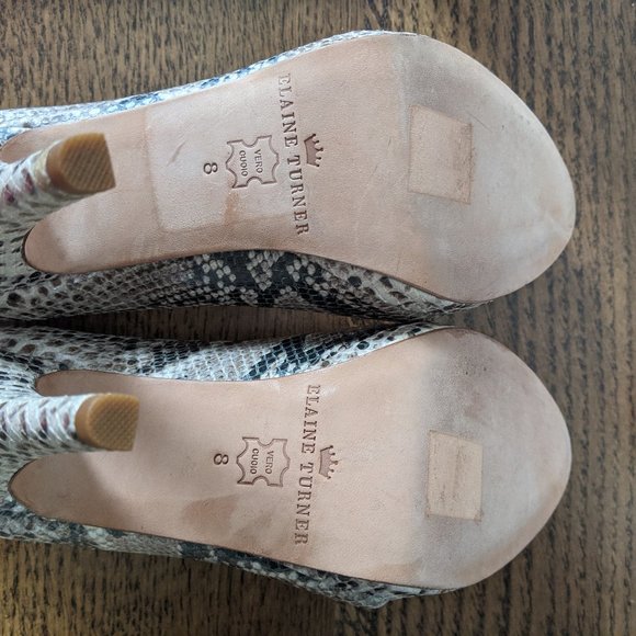 Size 8-Elaine Turner Python Print Closed toe heels - Picture 9 of 9